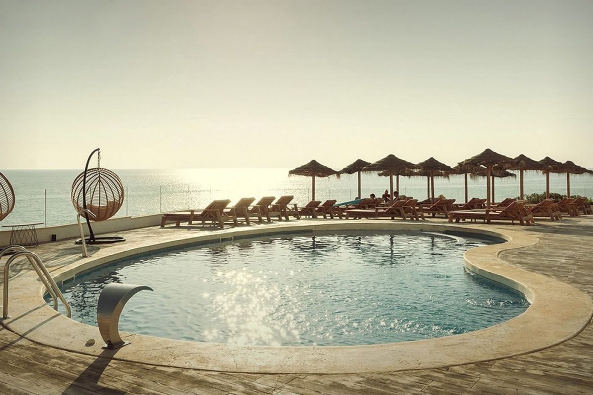 143-icon-hotels-valparaiso-pool-bar-sun1